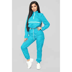 Conjunto de cortavientos de dos piezas al por mayor, forro de malla con cremallera y logotipo bordado estampado, ropa deportiva, chándales cortavientos para mujer - Product Image 1