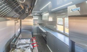 Camión de comida móvil totalmente equipado de alta calidad, remolque cuadrado de comida rápida a precio de fábrica para restaurantes y exportación - Product Image 3