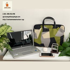 Sac d'ordinateur portable en polyester épais imperméable à motif à carreaux avec doublure résistante aux chocs - Product Image 3