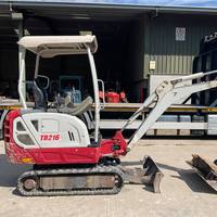 COMPRA MINIEXCAVADORA TAKEUCHI TB216