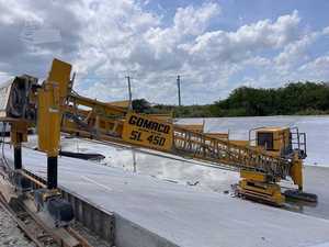 Pavimentadora de Hormigón Deslizante Gomaco SL-450-X 2024, Equipo de Construcción Usado con Componentes Principales: Motor Cummins EPA, Garantía de 3 Años - Product Image 2