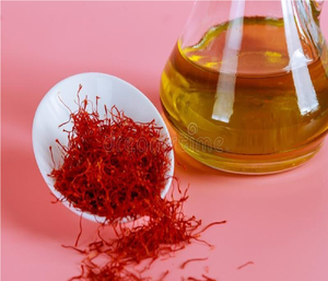 100% pure saffron Essentie Oil Wholesale Bulk Essential saffron Oil Natural and Pure saffron oil - Product Image 2