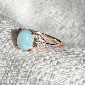 Anillo de Plata de Ley 925 Hecho a Mano con Larimar Azul y Baño de Oro Vintage de Mehrajudin Gems para Mujer, Regalo para Bodas y Ocasiones Especiales - Product Image 1