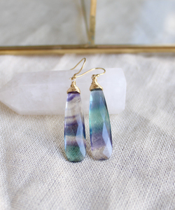 Pendientes colgantes de fluorita para mujer, de Plata de Ley 925 chapada en oro, diseño moderno, hecho a mano - Product Image 1