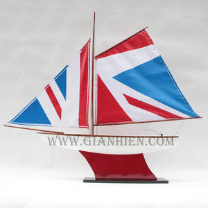 Gia Nhien Fabricant Approuvé Conception Personnalisée quantité minimale de commande Basse Pond YACHT Maquette Artisanale en Bois Bateau à Voile en Bois - Product Image 1