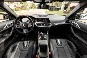 2023 <span class=keywords><strong>BMW</strong></span> M4 CSL Ultimate Driving Machine con motore Turbo in pelle ibrida carburante sedili scuri dello sterzo sinistro interno - Product Image 3