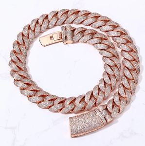 Collier chaîne cubaine en mosaïque de 18 mm avec moissanite VVS - Product Image 3