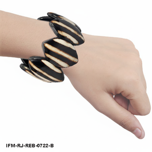 Brazalete Elástico de Resina con Rayas Blancas y Negras Hecho a Mano, Brazalete con Forma de Hoja, Joyería Tribal Boho para Mujer - Product Image 2