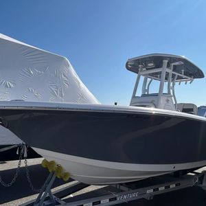 Precio de Descuento 2020 Tidewater 232 LXF Disponible para Envío a Todo el Mundo - Product Image 1