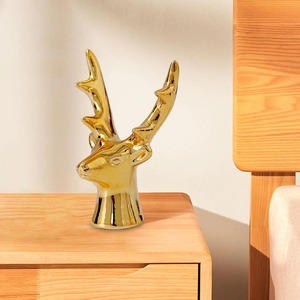 Superbe décor de table de renne fini doré Pièce maîtresse de vacances tendance Salon élégant Bureau Fête Accent - Product Image 1