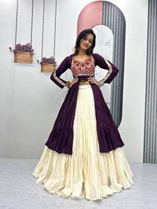 Lanzamiento de Navratri Special Lehenga Choli Fabric Pure Cotton con Gamathi & Real Mirror Work - Product Image 2