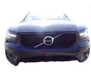 LISTO PARA ENVIAR, USADO, 2024 para XC40 AWD, Volante a la Izquierda, Asientos de Cuero, Cámara Trasera - Product Image 1