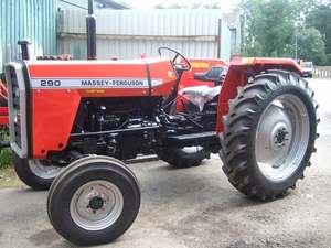 รถแทรกเตอร์การเกษตรมือสอง Massey Ferguson 290 ขับเคลื่อนสี่ล้อ พร้อมห้องโดยสารแบบปิด เครื่องยนต์ดีเซล เหมาะสำหรับงานภาคสนาม ขาย - Product Image 3