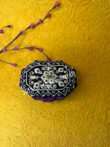 Boîte à bijoux octogonale en velours, design personnalisé, durable, broderie, solution de rangement parfaite pour Thanksgiving - Product Image 4