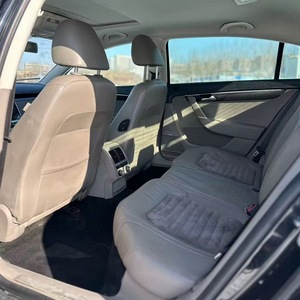 OFERTA IMPERDIBLE: Sedán Pasaat Mediano, Motor de Gasolina 1.8L, Cámara Trasera, Llantas de Aleación R16, con Volante a la Izquierda, Listo para Enviar - Product Image 5