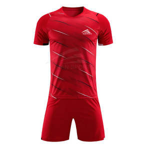 Logo personnalisé OEM vêtements de sport professionnels pour hommes uniformes de football pour adultes, y compris les articles essentiels - Product Image 2