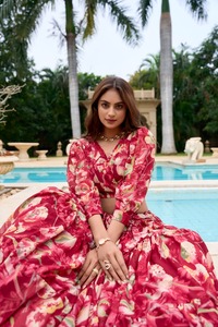 El lujoso Georgette Lehenga Choli más vendido para noches de recepción y fiestas de aniversario disponibles al mejor precio - Product Image 5