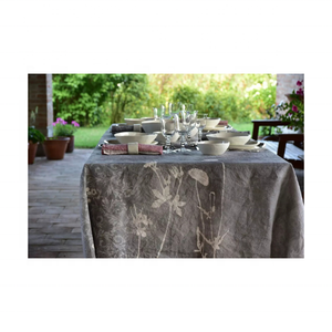 Nappe de table bleue brodée 100% coton personnalisable Stylsih 90x72 pouces réutilisable biodégradable élégant ajout à toute configuration - Product Image 3