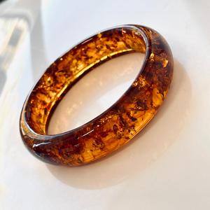 Bracelet jonc en ambre cognac, petit bracelet jonc, diamètre intérieur 56 mm, bracelet jonc en ambre ; bracelet en ambre fait main - Product Image 2