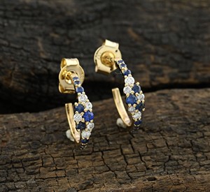 Boucles d'oreilles fines en or massif 18 carats avec saphir bleu naturel, pierre précieuse, style de grappe à pousser-pour cadeau d'anniversaire en gros - Product Image 2