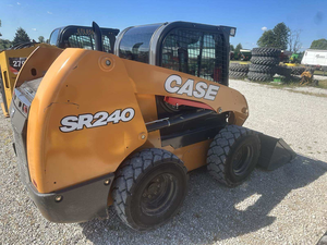 Chargeur compact haute performance 2018 SR240, moteur diesel, chargeur frontal pas cher, livraison rapide et fiable, polyvalent - Product Image 4