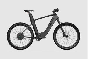 Las Mejores Bicicletas Eléctricas de Carretera A.M.G PETRONASs F.1 con Casco - Product Image 3