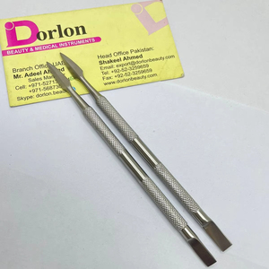 Precio al por mayor de fábrica Empujador de cutículas de acero inoxidable Calidad sostenible Logotipo privado Empujador de uñas reutilizable de doble extremo - Product Image 1