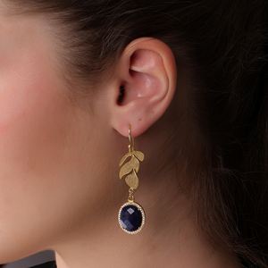 Pendientes de Gota Ovalados de Sodalita Dua Hechos a Mano, Chapados en Oro de 18K, Latón, Joyería Elegante y Moderna para Bodas - Product Image 5