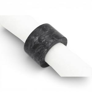 Anillo para Servilletas de Mármol Gris Facetado con Bordes Angulares Modernos para Decoración de Mesa Contemporánea, Único - Product Image 3