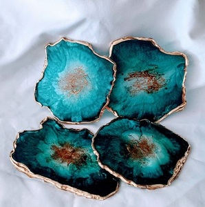 Dessous de verre en résine personnalisé avec fleurs intégrées pour la maison - Product Image 3