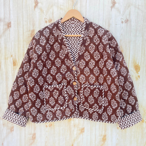 เสื้อแจ็กเก็ตผ้าคอตตอนบุนวมของผู้หญิงพิมพ์ลายดอกไม้กระดุมใส่สบายใส่ได้ทุกฤดู - Product Image 1