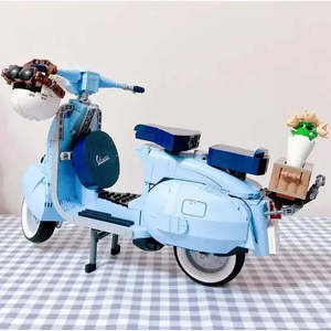 Jeu de construction de moto Vespa en plastique durable - Product Image 6