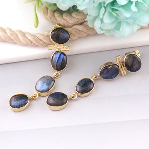 Venta al por mayor azul llamativo labradorita piedra preciosa pendiente chapado en oro hecho a mano colgantes largos joyería de moda pendiente colgante - Product Image 3
