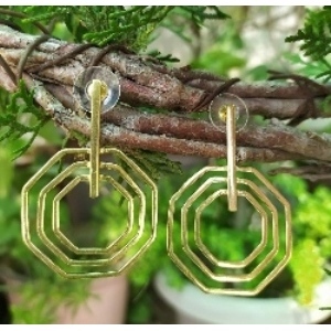 SOUMYA CREATIONS Boucles d'oreilles pendantes tendance en laiton plaqué or faites à la main, forme hexagonale, bijoux de fête pour femmes, style Rajasthan - Product Image 3