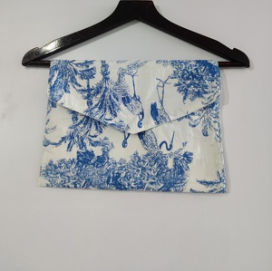 ชุดนอนสตรีผ้าฝ้ายแขนสั้นพิมพ์ลายป่าสีขาวและสีฟ้าชุดเสื้อบ็อกเซอร์พร้อมกระเป๋า - Product Image 6