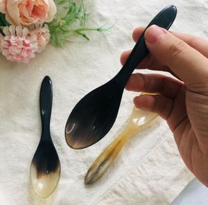 Nouvelle arrivée 100% véritable corne de boeuf ensemble de couverts corne naturelle polie cuillère fourchette dîner salade serveur cuillères-petite taille animaux couverts - Product Image 2