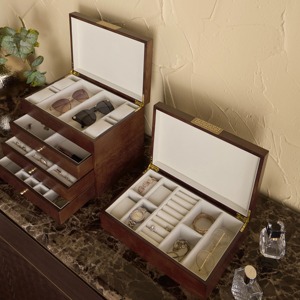 Elegante joyero de madera con cajón, perfecto para organizar joyas, anillos, collares, pulseras o expositores de tocador decorativos - Product Image 6