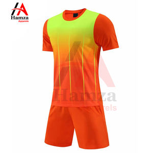 Uniforme de fútbol impreso logotipo personalizado alta calidad para Hombre Ropa de entrenamiento única con nuevo estilo - Product Image 2