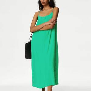 Robe mi-longue de bonne qualité pour femmes élégantes pour le bureau ou les dates de brunch et les événements de jour pour l'approvisionnement mondial - Product Image 3