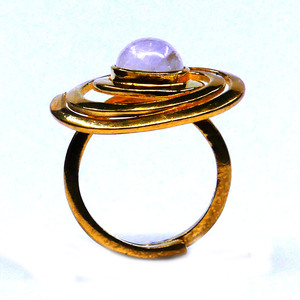 แหวนพลอยชุบทองทำจากสเตนเลสสีขาวรุ้งมูนสโตนสำหรับผู้หญิงแหวนคลาสสิก - Product Image 4