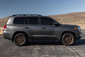 Certificado limpio y bastante usado 2021 Toyo-ta Land Cruiser Heritage Edition - Product Image 4