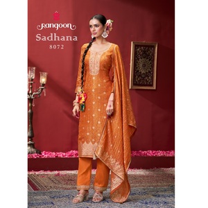 Designer lourd mijoter Jaquard Kurti et Dupatta avec pantalon en tissu viscose pour femmes vêtements de mariage et vêtements de fête par exportation - Product Image 1