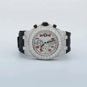 Dernière montre en diamant moissanite hip-hop avec bracelet en caoutchouc noir pour hommes avec diamants de clarté VVS améliorés à porter à toute occasion - Product Image 1