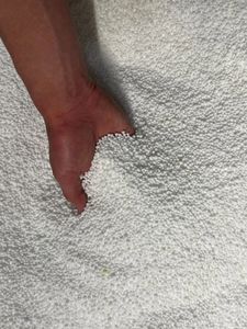 UREA 46-0-0 Engrais azoté granulaire avec revêtement polymère Poudre prisée dans un emballage en sac - Product Image 2