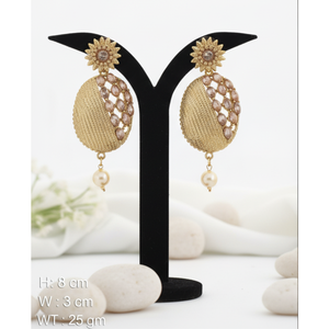 Boucles d'oreilles Polki Antique de Designer 8cm & 25gm Parfait pour les tenues de mariage de la mariée et les vêtements ethniques - Product Image 4