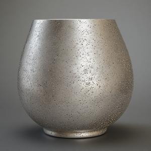 Jarrón Rústico de Hierro Hecho a Mano con Pulido Vintage y Tallado Artístico, Diseño Costero Ecológico para Interiores de Hogar Moderno - Product Image 1