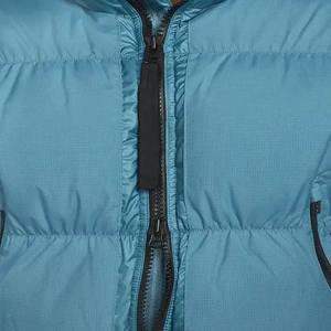 Blouson matelassé en toile moderne style streetwear avec col montant, coupe oversize, aspect chaud, imperméable et respirant, étiquetage privé - Product Image 4