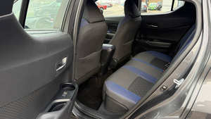 Forte demande - Toyota C-HR XLE 2021, transmission automatique, 4 cylindres, traction avant - Product Image 5