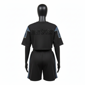 Conjunto de Top Corto y Pantalones Cortos para Mujer, Algodón GSM, Felpa de Poliéster, Negro con Paneles de Mezclilla Azul, Logotipo con Pedrería, Top Corto y Pantalones Cortos 100% Algodón - Product Image 2