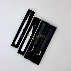 GETUP BROSONS IMPEX Acier inoxydable lisse 90/Courbe/Isolation/Boot, revêtement en poudre noir/blanc, design découpe cœur, motif cils - Product Image 6